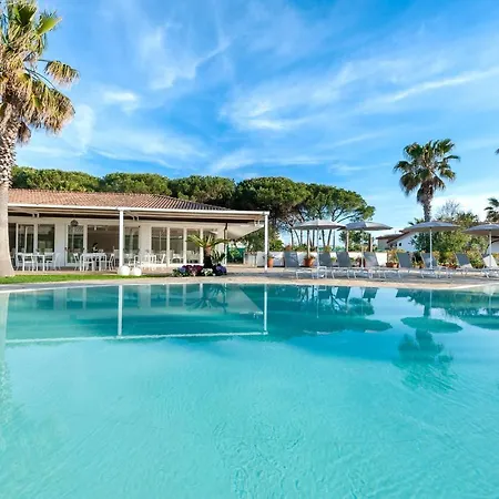 Paestum Inn Beach Resort 4*