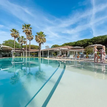 Paestum Inn Beach Resort 4*