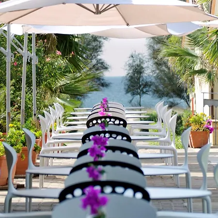 Paestum Inn Beach Resort 호텔 파이스툼