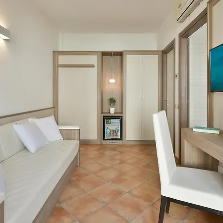 Hotel Paestum Inn Beach Resort 4*