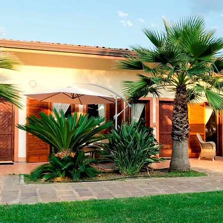 Paestum Inn Beach Resort 호텔